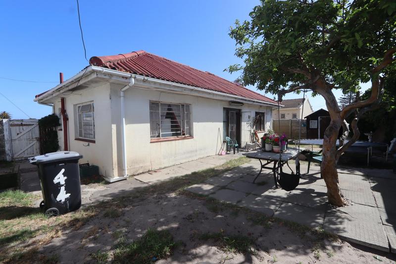 3 Bedroom Property for Sale in Wetton Western Cape